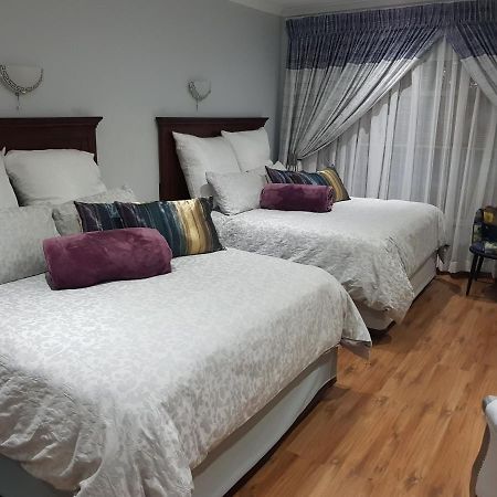 Good 2 Go Guest House Бенони Екстериор снимка
