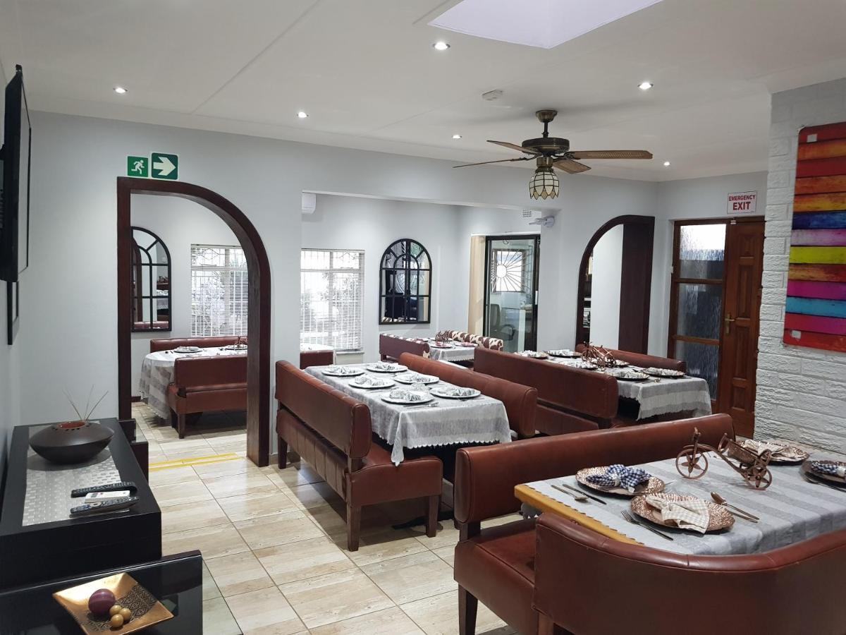 Good 2 Go Guest House Бенони Екстериор снимка