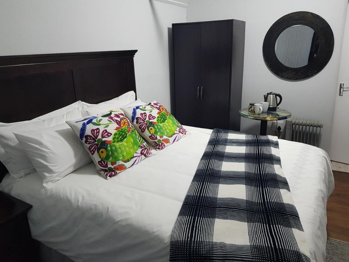 Good 2 Go Guest House Бенони Екстериор снимка